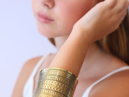 Erna Metal Cuff Fashion