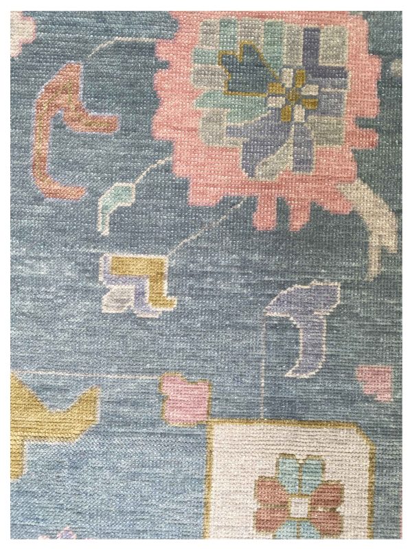 Artisan Blossom  Blue  Traditional Knotted Rug Fashion